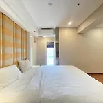 Luxurious 2Br Apartment At Parahyangan Residence By Travelio